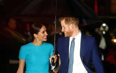 Príncipe britânico Harry e a sua esposa Meghan, Duques de Sussex, chegam ao Endeavour Fund Awards em Londres, Reino Unido